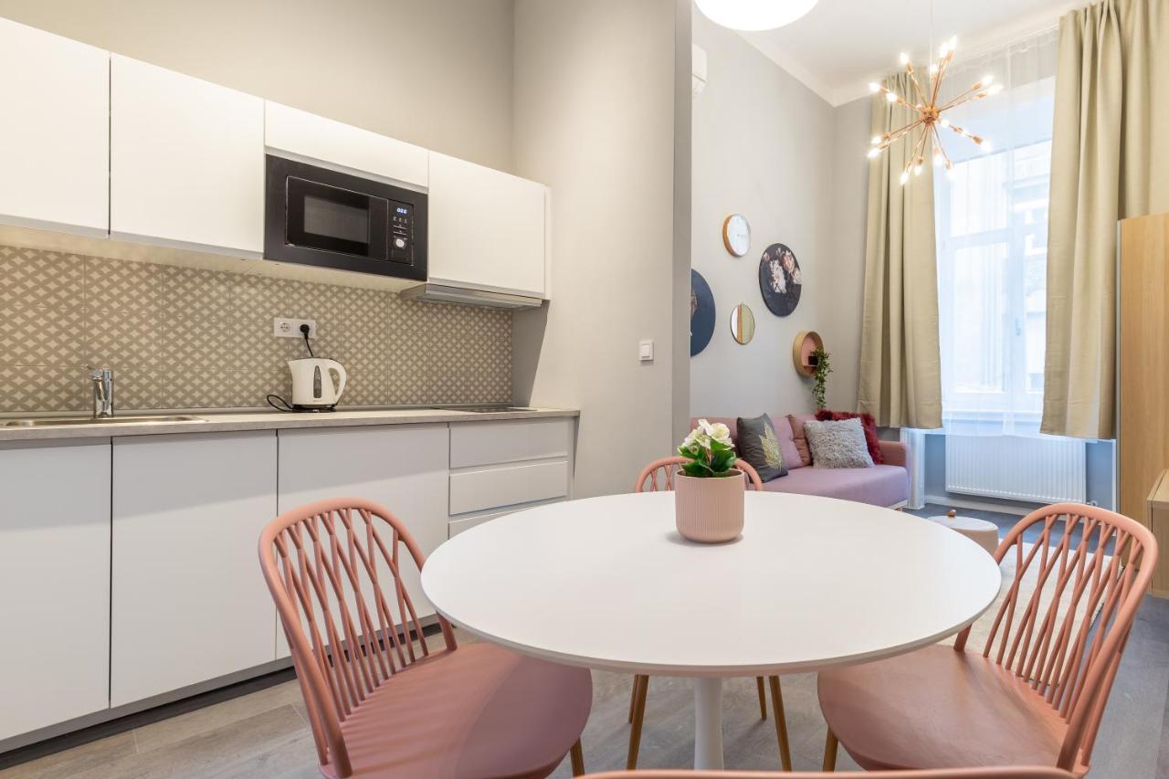 W33 - Prime Location - Comfortable Quality Apartments By Bqa Budapeste Exterior foto